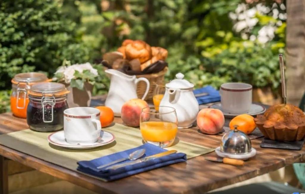 Hotel Relais Du Castera Nestier Zewnętrze zdjęcie